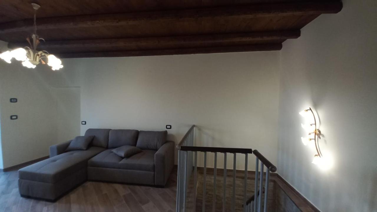 La Maison Du Chateau Cremolino Bagian luar foto