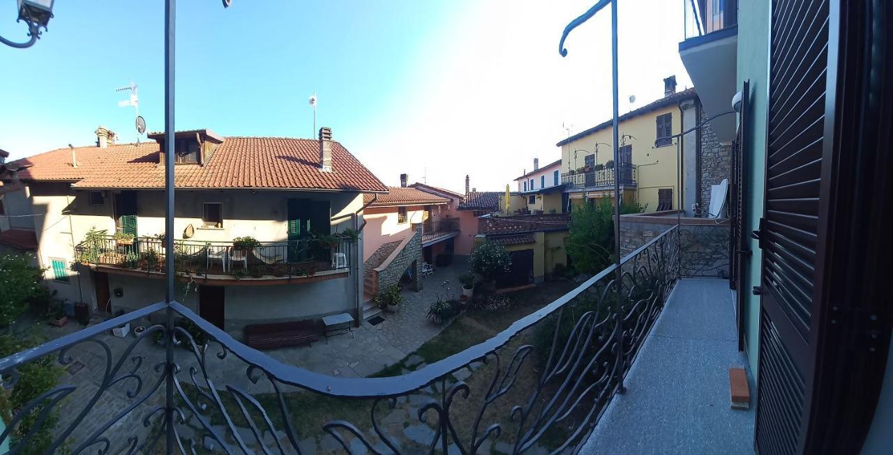 La Maison Du Chateau Cremolino Bagian luar foto